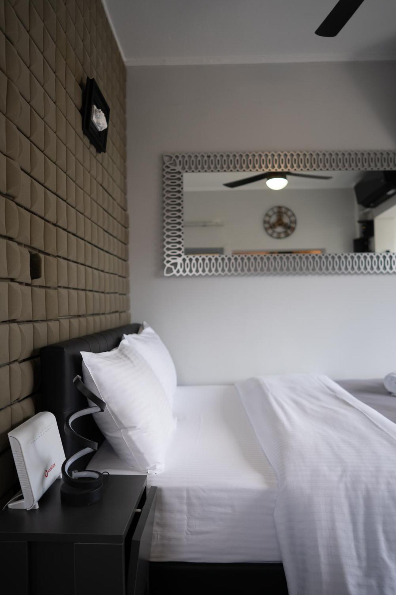 Loft Life Studio Mytilene View Bagian luar foto