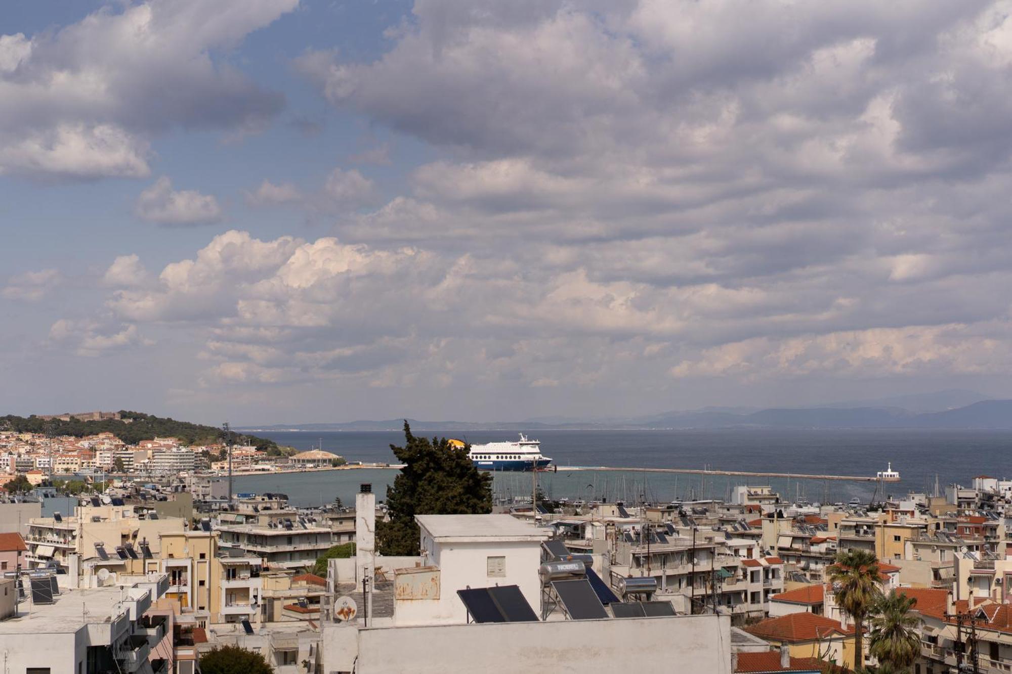 Loft Life Studio Mytilene View Bagian luar foto