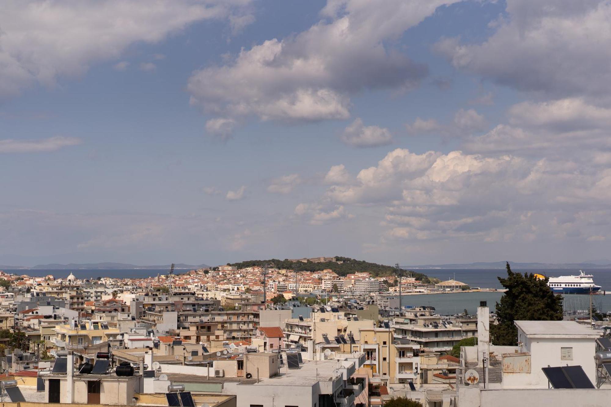 Loft Life Studio Mytilene View Bagian luar foto