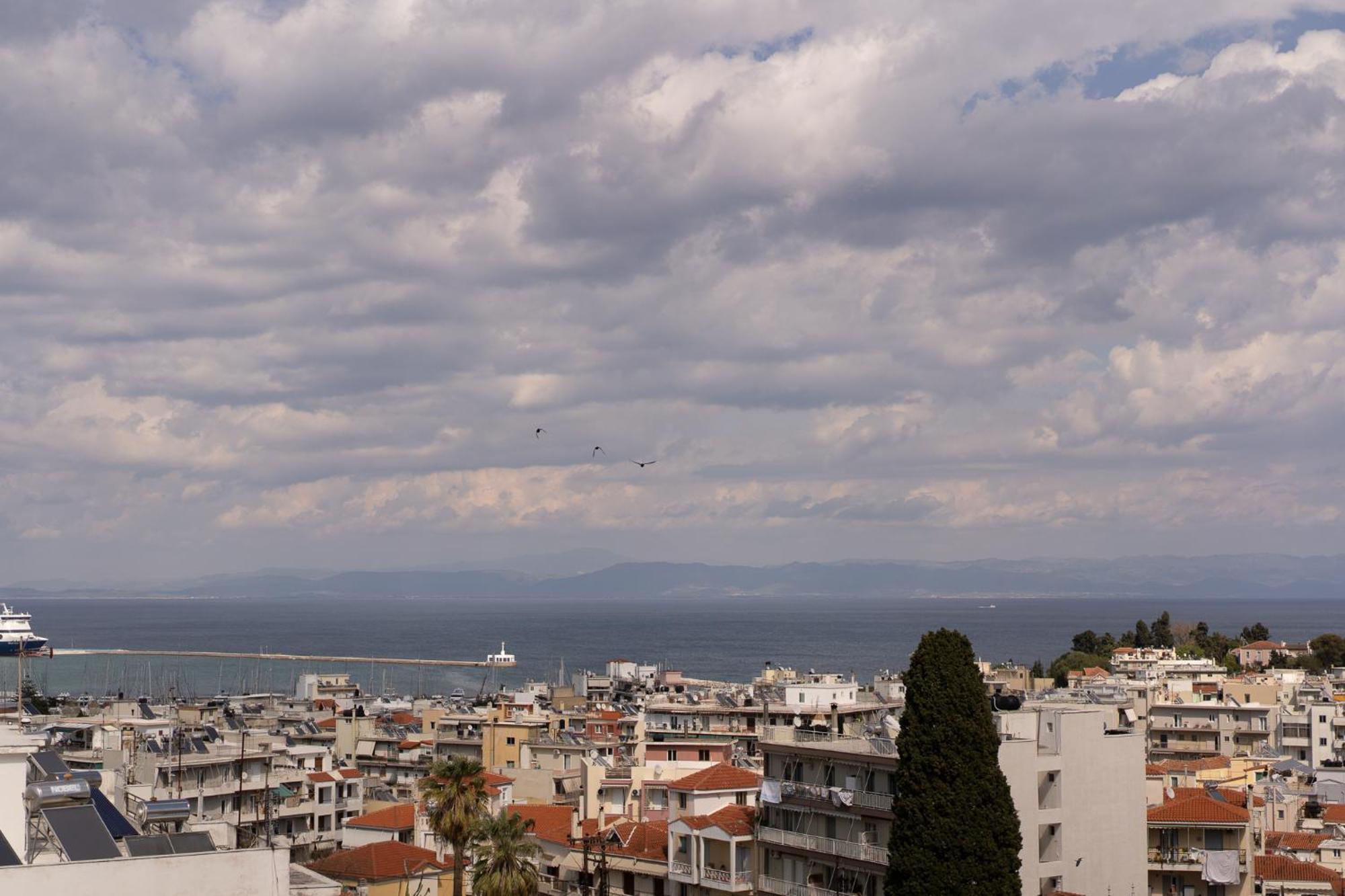 Loft Life Studio Mytilene View Bagian luar foto